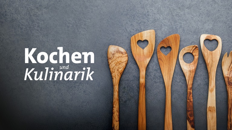 Cover der Sendereihe Kochen und Kulinarik. Rechts im Bild sieht man sechs verschiedene Koch-Löffel, drei davon mit Herz in der Mitte. 