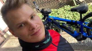 Immer am Handy: Maurice ist online- und mediensüchtig 