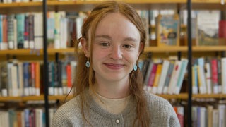 Jasmin (22) ist Bibliothekarin aus Leidenschaft