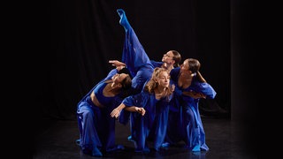 Strado Compagnia Danza: Drop Out of the Sky, Falling