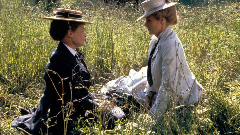 Judi Dench und Maggie Smith in James Ivorys „Zimmer mit Aussicht“ (1985).