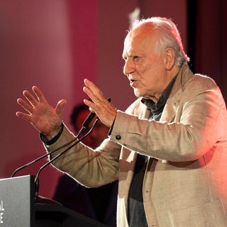 Regisseur, Filmemacher Werner Herzog, Preisträger des Filmpreises Köln 2025, bei seiner Dankesrede im Filmpalast Köln.