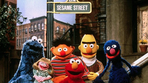 Krümelmonster, Susi Sorglos, Ernie, Elmo, Bert und Grobi aus der "Sesamstraße"