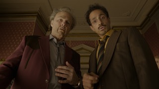 Tom Cruise als Rockwell und Riz Ahmed als Ganesh in "Digger"