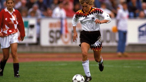 Heidi Mohr, eine der größten Torjägerinnen im deutschen Frauenfußball.