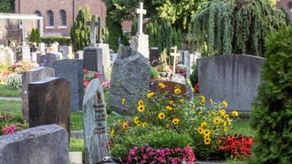 Der Uff-Kirchhof in Stuttgart-Bad Cannstatt gehört zu den ältesten Friedhöfen in Stuttgart.
