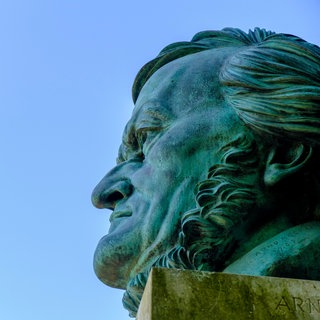 Büste Richard Wagner, am Festspielhaus auf dem Grünen Hügel, Bayreuth