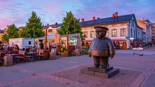 Toripolliisi-Patsas-Skulptur in der finnischen Stadt Oulu. Archivfoto.