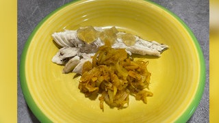 Fisch mit Kamillenwürze und Stangensellerie