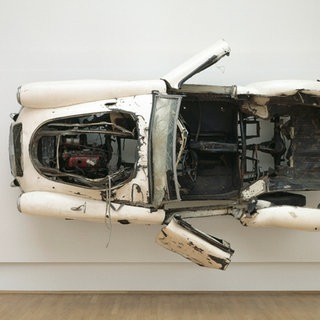 Arman, White Orchid, 1963, Museum für Moderne Kunst