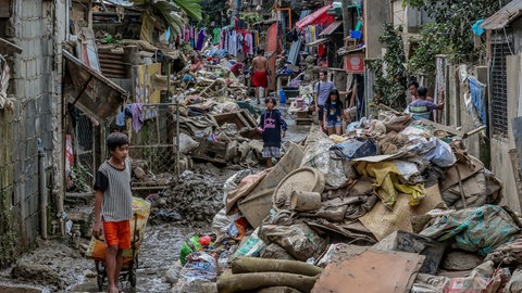 Schwere Zerstörungen nach einem Taifun auf den Philippinen