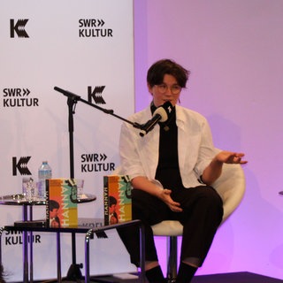 Kristine Harthauer und Miku Sophie Kühmel