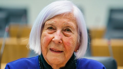 Porträt von Monique Lévi-Strauss aus dem Jahr 2022