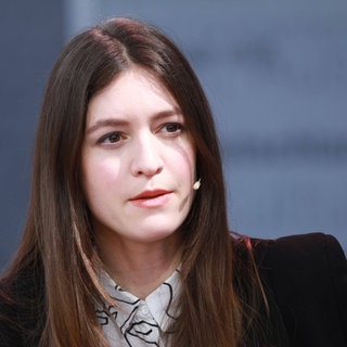 Autorin Julia Ebner
