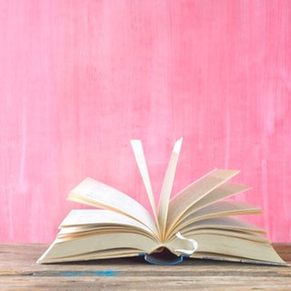 Aufgeklapptes Buch (Hardcover)