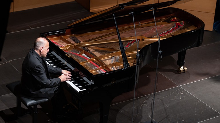 Der französisch-kanadische Pianist Louis Lortie
