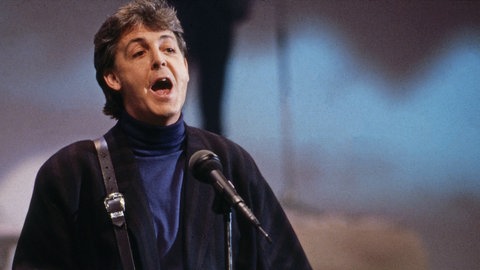 Paul McCartney auf der Bühne in Coliseum in Hamilton, Kanada (2025) | MTV Unplugged von Paul McCartney – ein Konzert mit Kultstatus