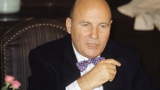 Der Komponist Hans Werner Henze im Alter von 60 Jahren.