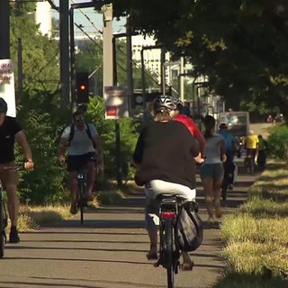 Viele Fahrradfahrer