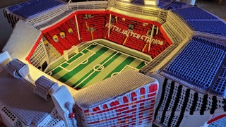 Das gehäkelte Fritz-Walter-Stadion ist mein ganzer Stolz