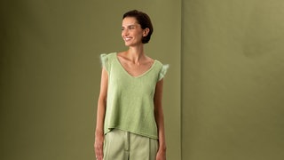 Gestricktes Shirt mit Volants