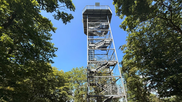 Der 19 Meter hohe Otto-Turm wurde nach Otti Stein benannt, der 1911 den Bau des ersten Turmes weitgehend finanzierte. Da dieser einsturzgefährdet war, steht heute dort ein fast identischer neuerer Turm.
