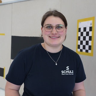 Charlotte Schuster erhält den Titel "Maler des Jahres"