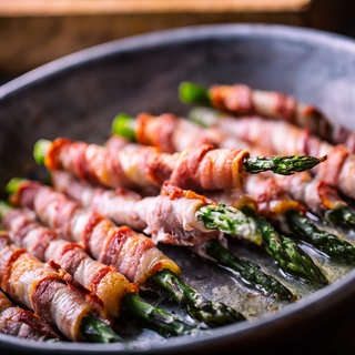 Spargel im Speckmantel