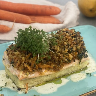 Lachsforellenfilet mit Champignon-Karotten-Haube