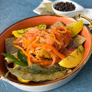 Marinierte Forellenfilets mit Petersilien- Zitronen-Kartoffeln	