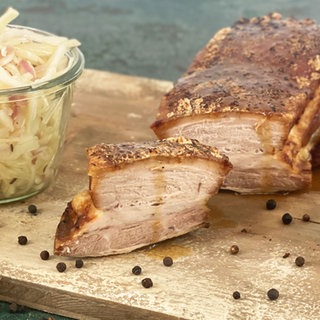 Schweinebraten mit Krautsalat