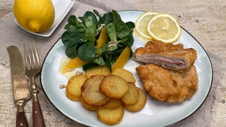 Cordon Bleu mit Orangen-Feldsalat