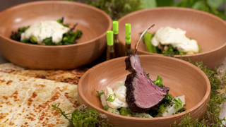 Reh-Kotelett mit Grillgemüse und Waldkräuter-Mayonnaise