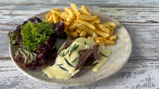 Steak frites mit Blitz-Sauce Béarnaise