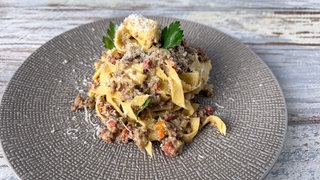 Bandnudeln mit Kalbsragout