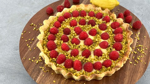 Zitronentarte mit Beeren 