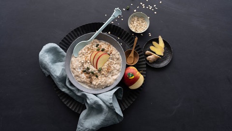 Porridge mit Apfel und Ingwer