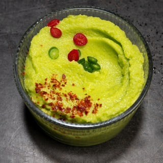 SWR1 Pfännle Streetfood Rezept für Gemüse Salsa mit Steckrübe, gelber Karotte und Petersilie.