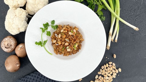 Cremiger Bulgur mit Blumenkohl und Champignons