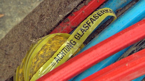 Glasfaserkabel in der Erde