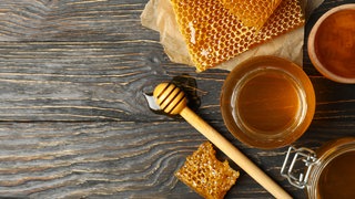 Honig, Bienenwabe, Löffel