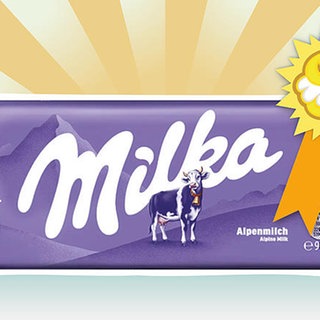 Der Negativpreis "Goldener Windbeutel" der Verbraucherorganisation Foodwatch geht 2025 an die Milka Alpenmilch-Schokolade.  Hersteller Mondelez hatte zunächst den Preis deutlich erhöht, und dann auch noch die Tafel verkleinert.