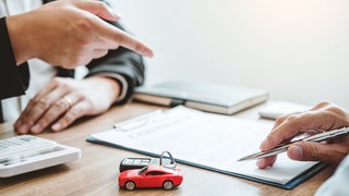 Ärger mit der Kfz-Versicherung: Schadenfreiheitsrabatt mit neuem Auto möglicherweise erst verspätet