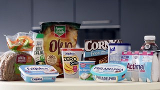 Teure Light-Produkte mit Zusatzstoffen: Weniger Fett, Zucker, Kalorien - welche Inhaltsstoffe stattdessen für süßen, cremigen Geschmack sorgen.