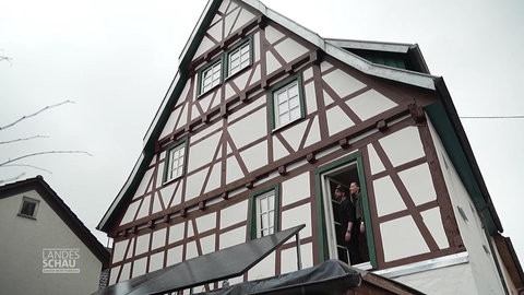 Heruntergekommenes Wohnhaus wurde wachgeküsst