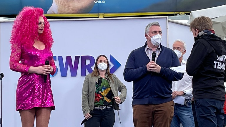 Musical-Darsteller aus dem Capitol Mannheim zu Gast auf der SWR-Bühne 