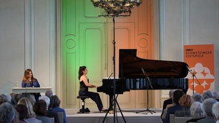 Sophie Pacini und Rebecca Immanuel