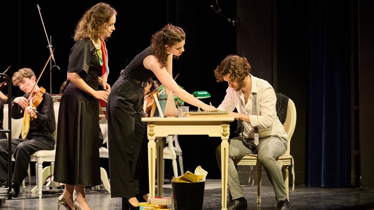 Die Sopranistinnen Michèle Bréant und Neima Fischer sowie der Tenor Abel Zamora in Jean-Philippe Rameaus Acte de ballet „Pygmalion“ am 10. Mai 2026