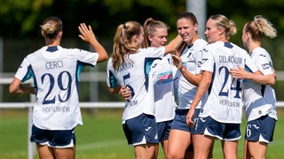 Die Spielerinnen der TSG Hoffenheim im Testspiel gegen den 1. FC Nürnberg.