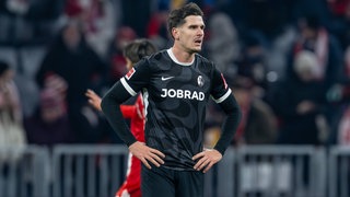 Igor Matanovic (SC Freiburg) enttäuscht nach der 2:6-Niederlage beim FC Bayern